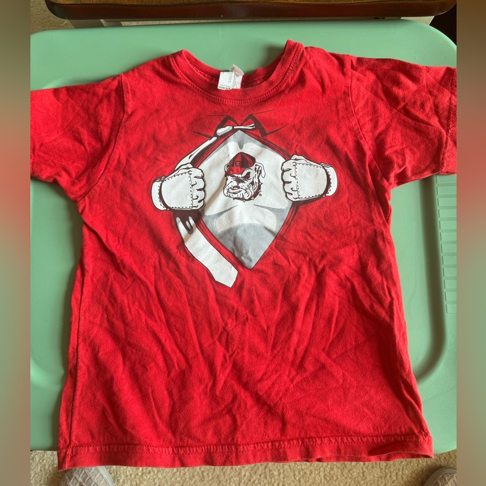 Great condition!  Kids size 5/6T University of Georgia T-Shirt.